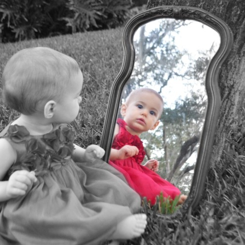 abril 2020 espejo niña en espejo pinterest fuente whisperofvintage